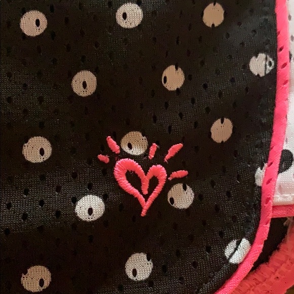 Athletic mesh shorts - Picture 2 of 3